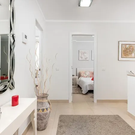 Luxury 4 Bedroom With Private Pool In Costa *
